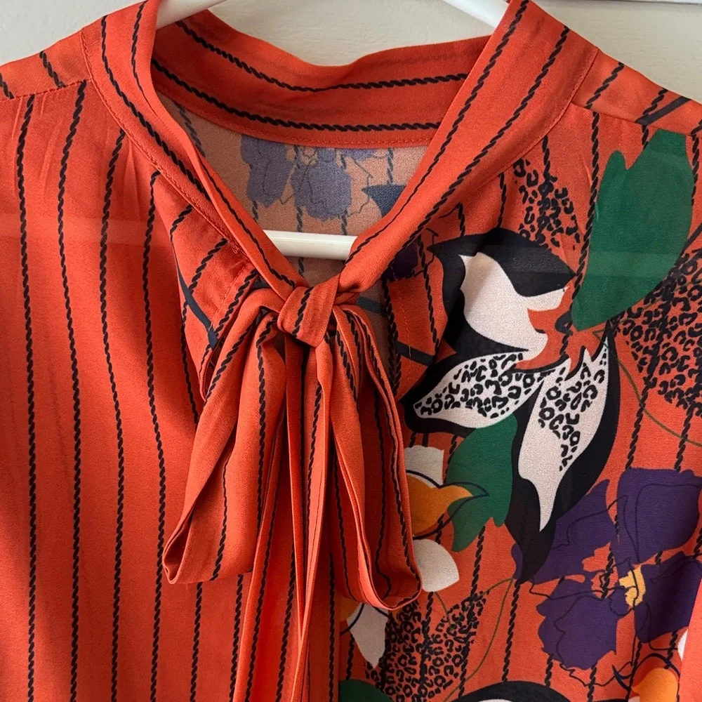 Floral multi color blouse with Bow Tie & Smocked Cuff - Picture 2 of 10